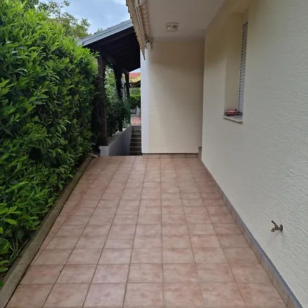 Apartments Zoretic Malinska Exterior photo