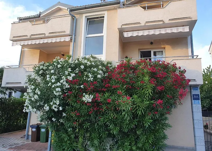 Apartments Zoretic