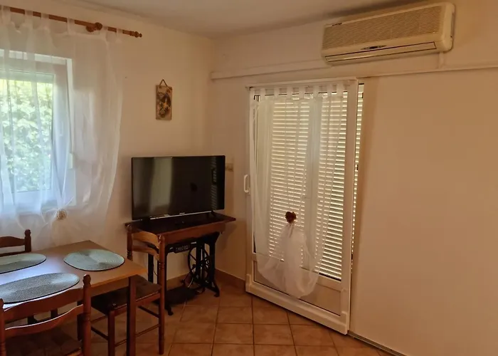 Apartments Zoretic