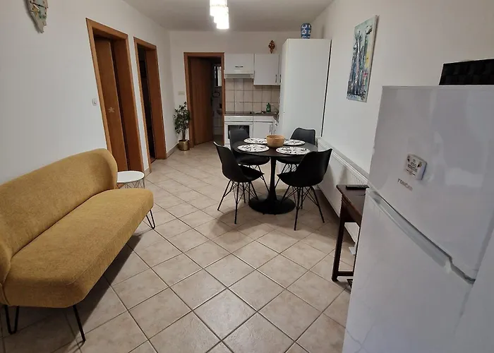 Apartments Zoretic